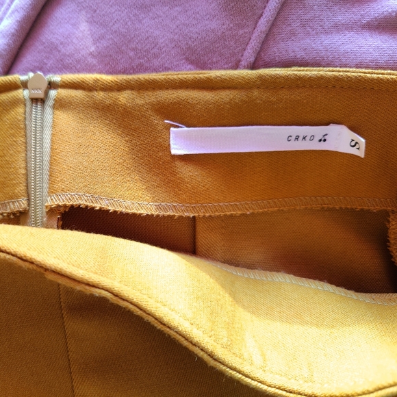 Pintuck Mustard Yellow A-Line Miniskirt Small - Picture 3 of 5